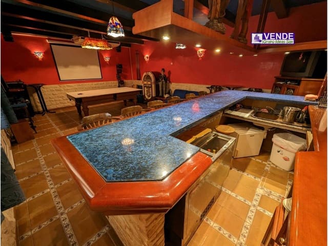 5 soverom Villa til salgs i Sax med svømmebasseng garasje - € 310 000 (Ref: 3905451)