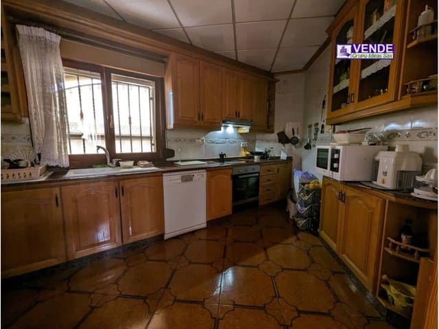 5 soverom Villa til salgs i Sax med svømmebasseng garasje - € 310 000 (Ref: 3905451)