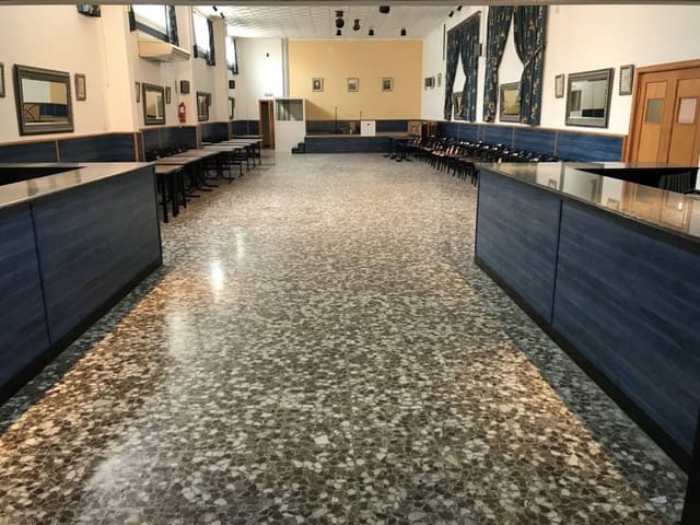 Bar/Restaurante en Salinas en venta - 450.000 € (Ref: 3968684)