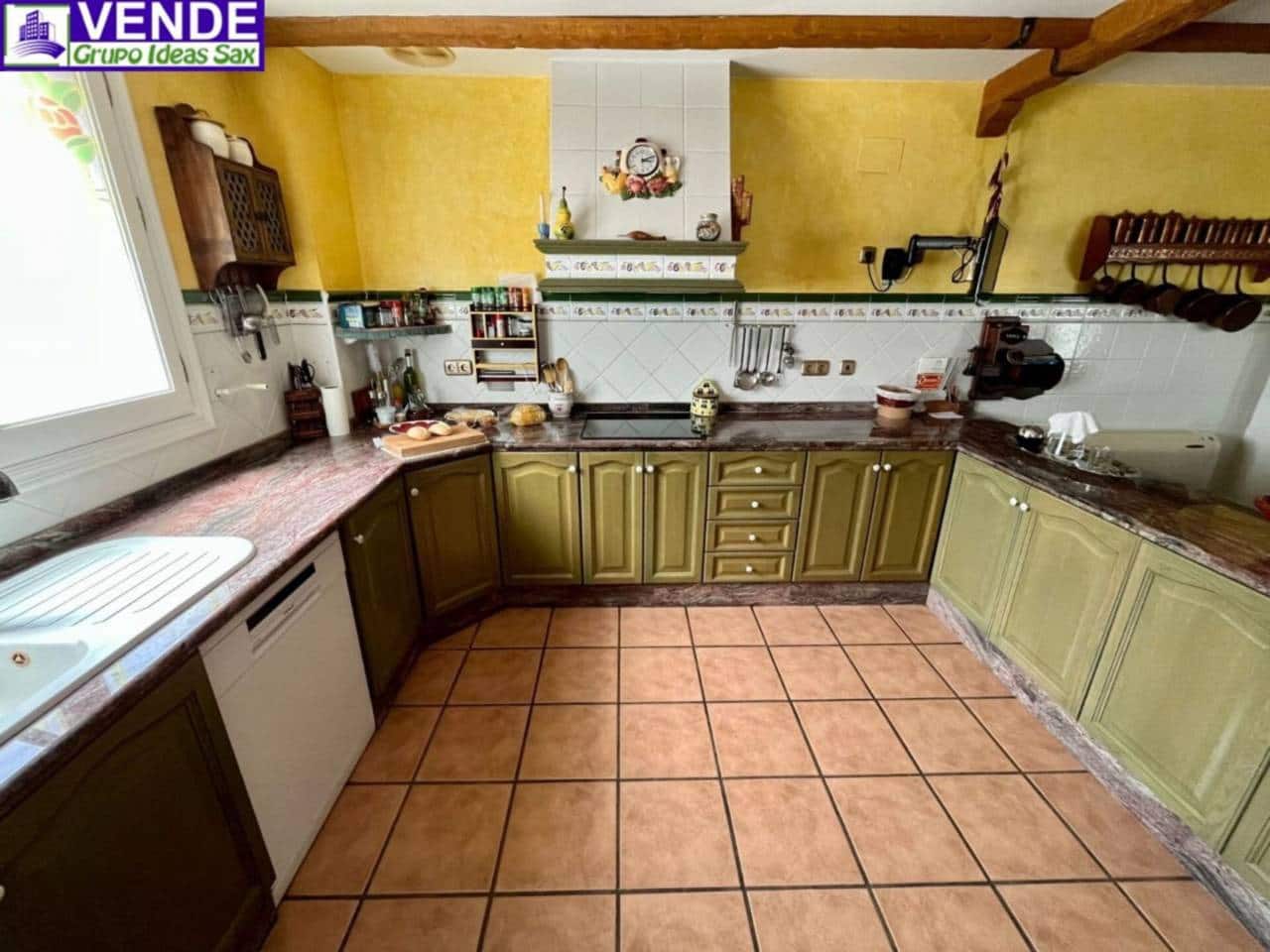 4 quarto Moradia para venda em Sax com piscina garagem - 415 000 € (Ref: 4038977)