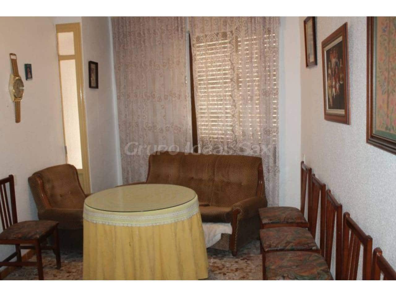 3 soverom Leilighet til salgs i Sax med garasje - € 90 000 (Ref: 5346112)