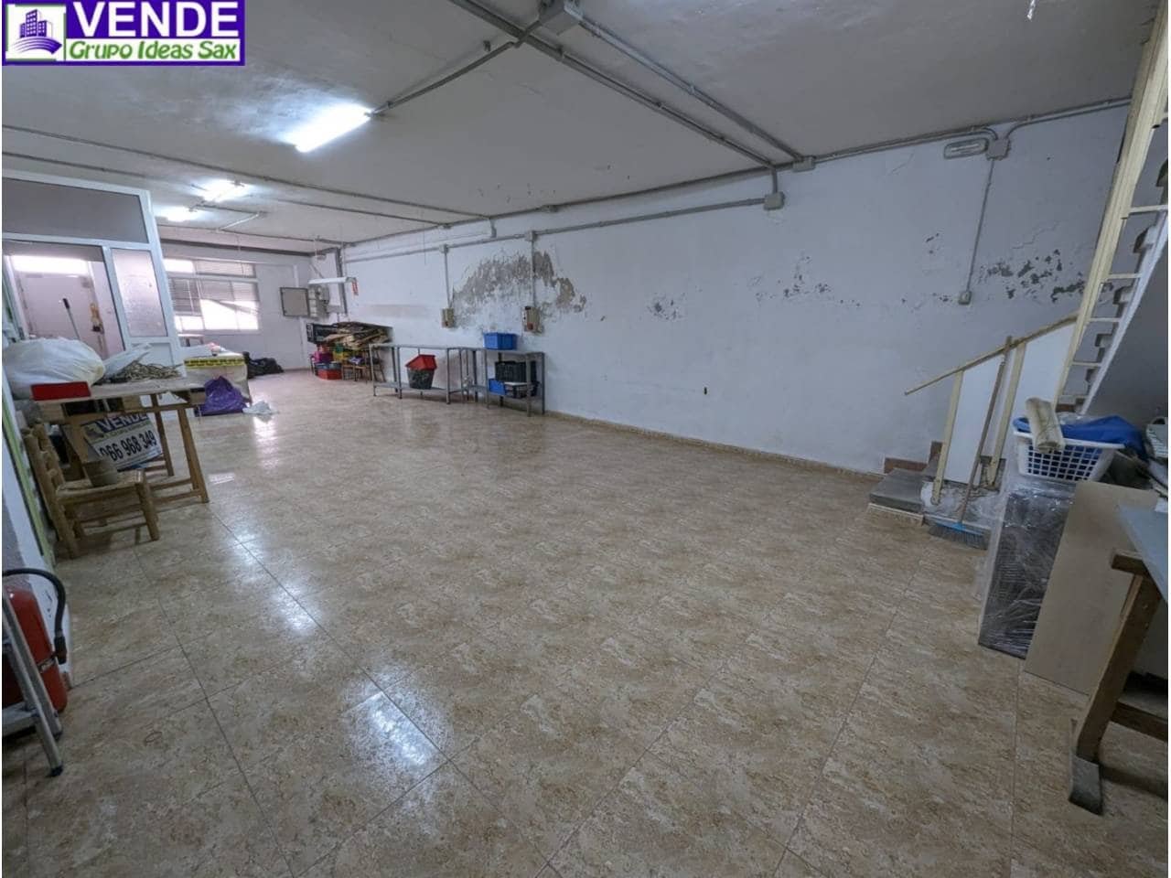 Kommersiell till salu i Sax - 136 500 € (Ref: 5904951)