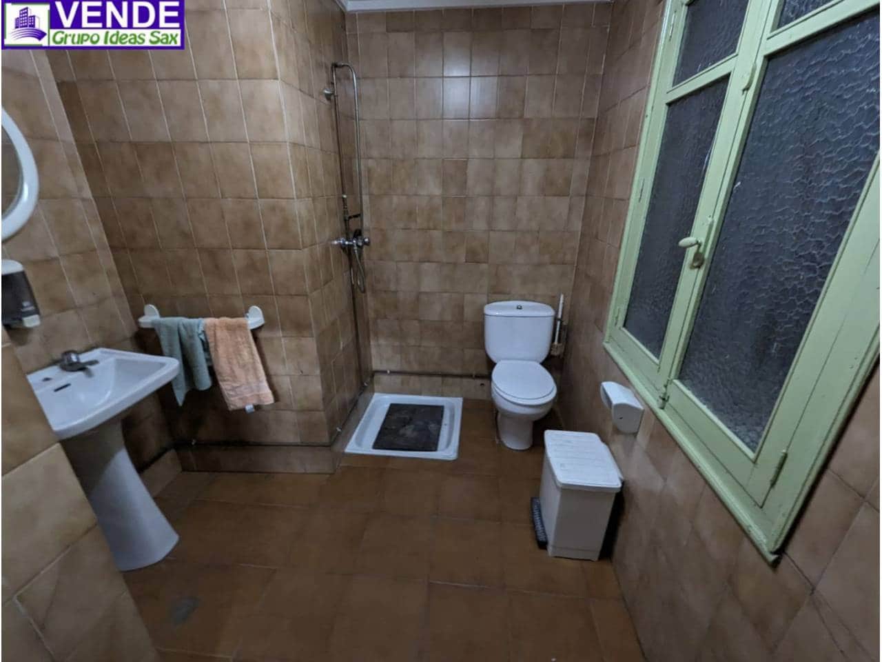 Kommersiell till salu i Sax - 136 500 € (Ref: 5904951)