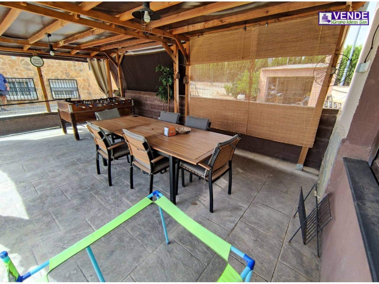 5 sypialnia Willa na sprzedaż w Sax z garażem - 449 000 € (Ref: 7071017)