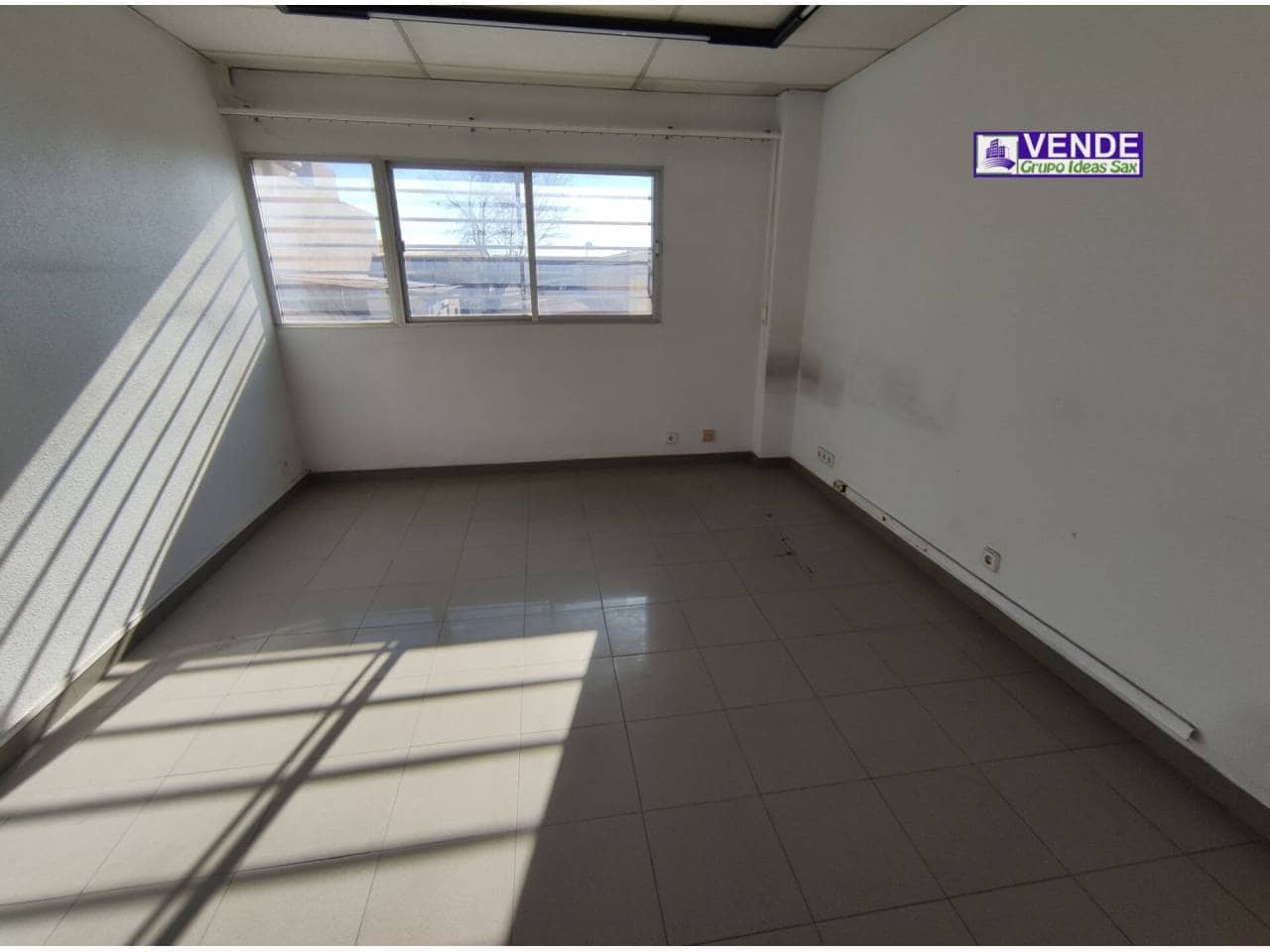 Virksomhed til salg i Elda - € 150.000 (Ref: 7344277)