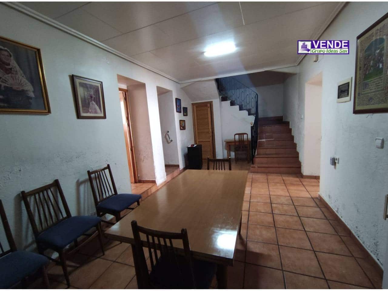 6 soveværelse Byhus til salg i Sax - € 73.600 (Ref: 7465030)