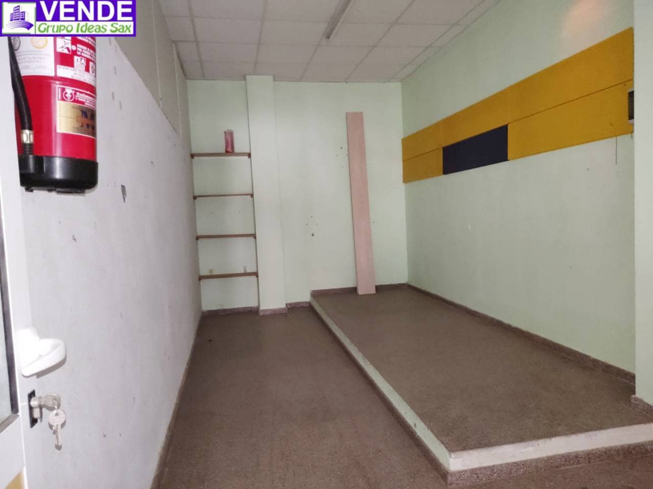 Kommersiell til salgs i Sax - € 80 000 (Ref: 7543435)