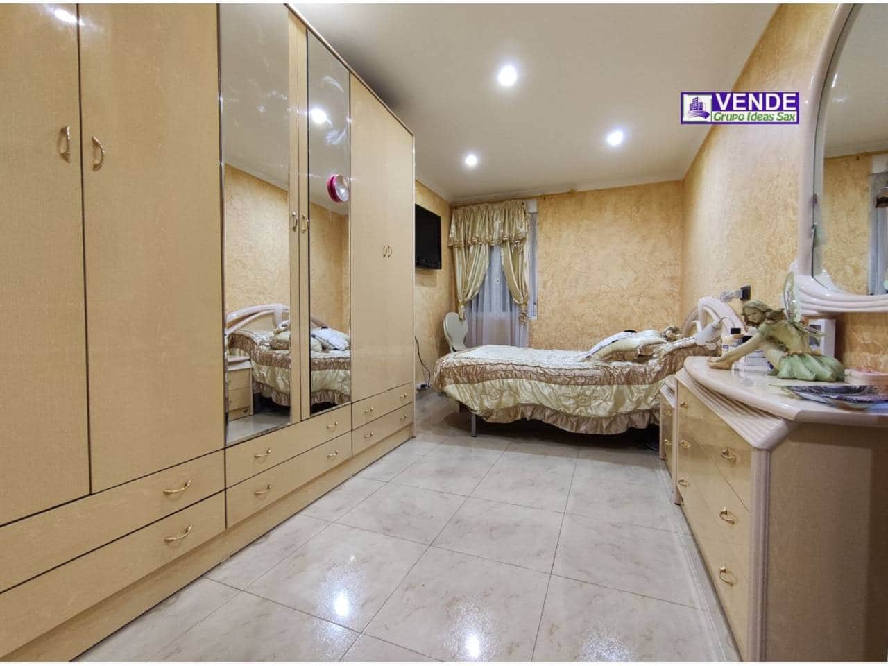 3 soverom Leilighet til salgs i Sax - € 115 500 (Ref: 7674067)