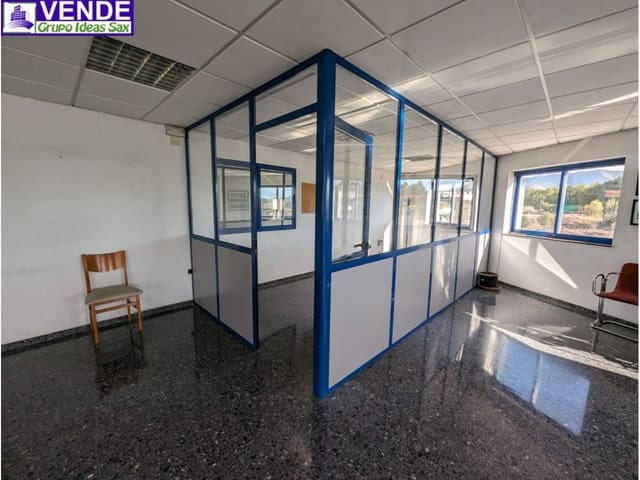 3 slaapkamer Kantoor te huur in Sax - € 500 (Ref: 8118762)