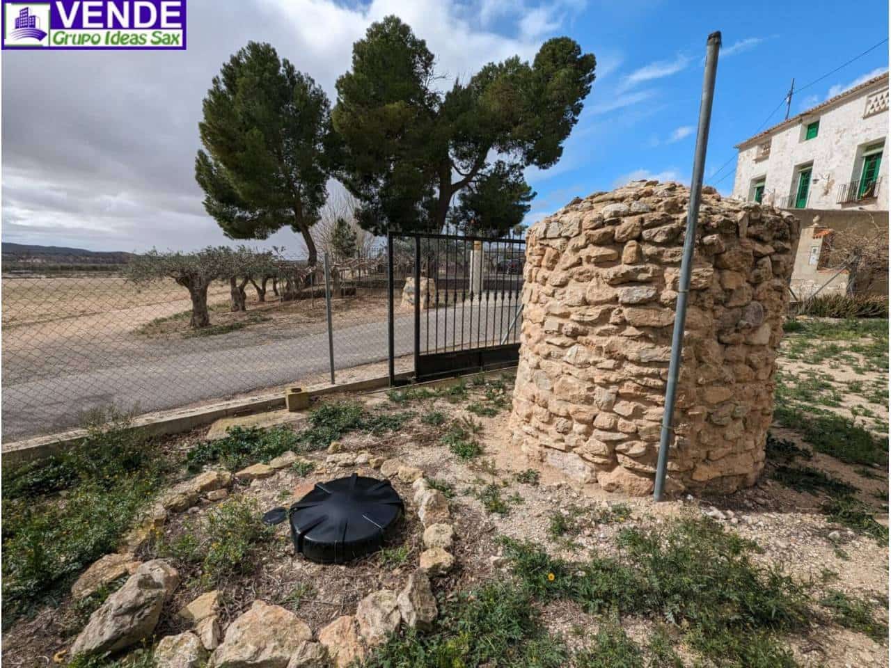 3 soveværelse Finca/Landehus til salg i Villena - € 137.500 (Ref: 8139848)