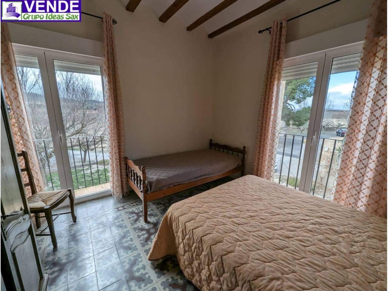 3 soveværelse Finca/Landehus til salg i Villena - € 137.500 (Ref: 8139848)