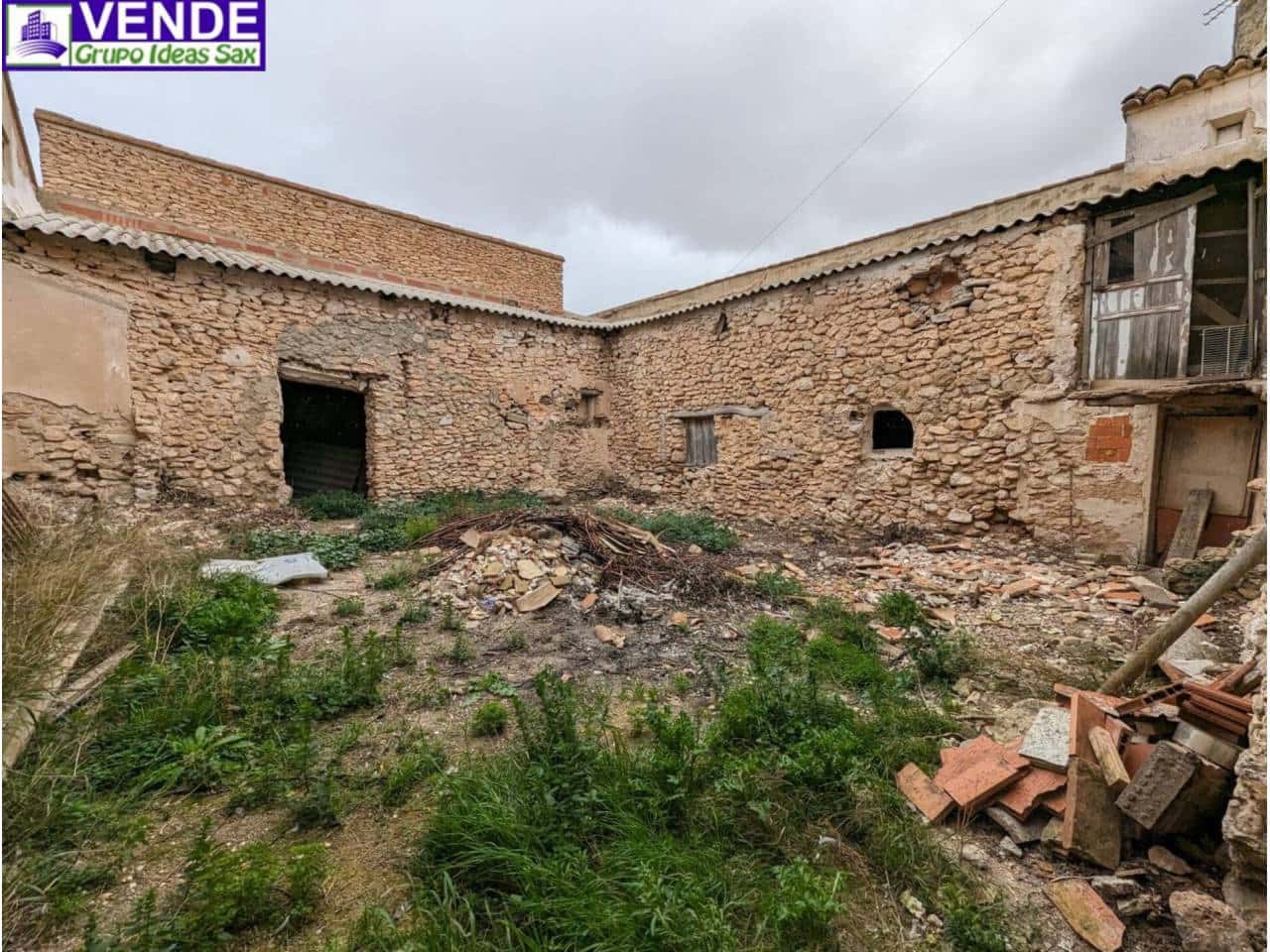 3 soveværelse Finca/Landehus til salg i Villena - € 137.500 (Ref: 8139848)