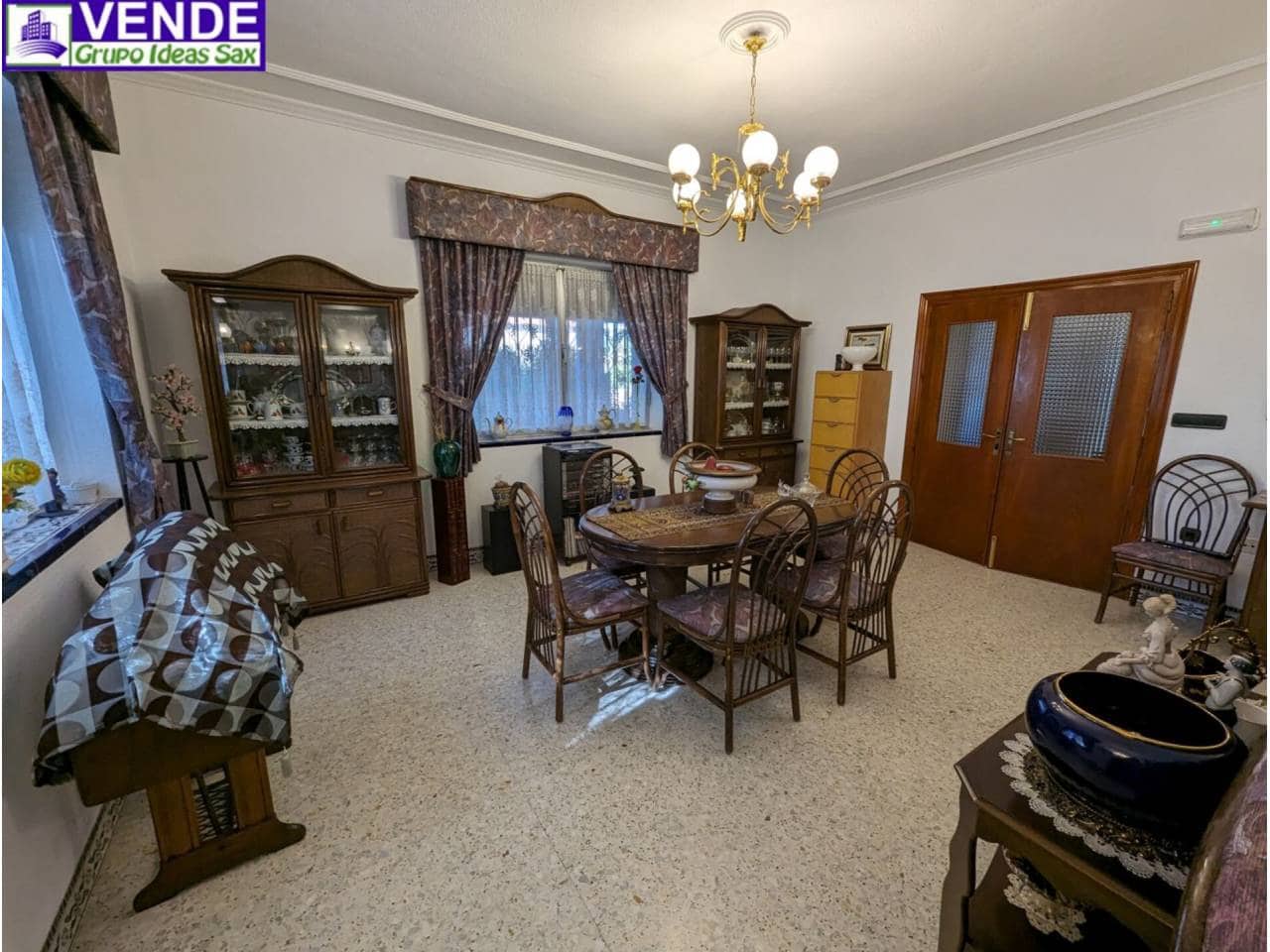 5 slaapkamer Finca/Landhuis te koop in Sax - € 260.000 (Ref: 8165077)