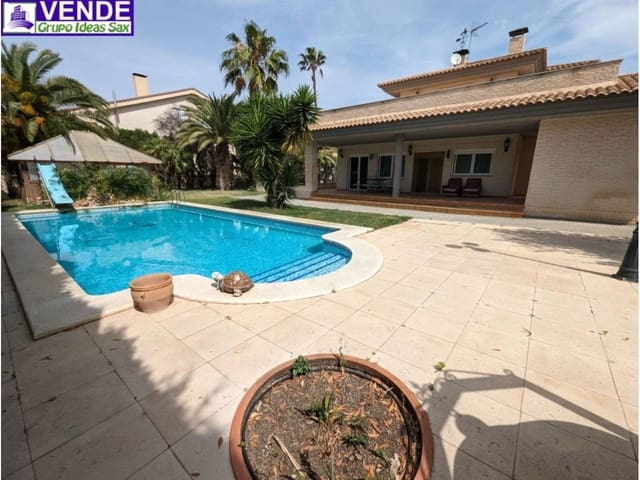 4 makuuhuone Huvila myytävänä paikassa Elda mukana uima-altaan 
autotalli - 475 000 € (Ref: 8359159)