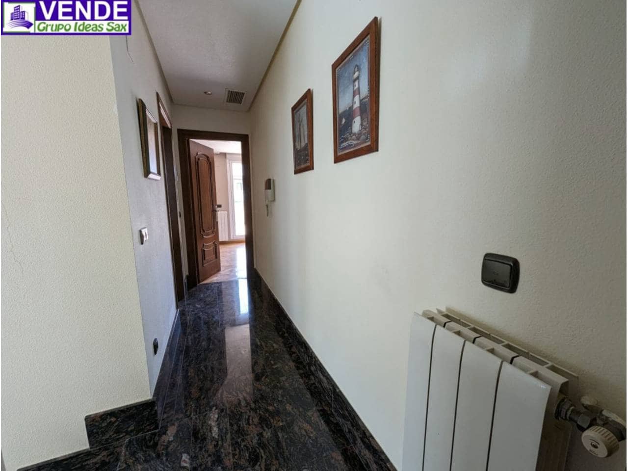 4 makuuhuone Huvila myytävänä paikassa Elda mukana uima-altaan 
autotalli - 475 000 € (Ref: 8359159)