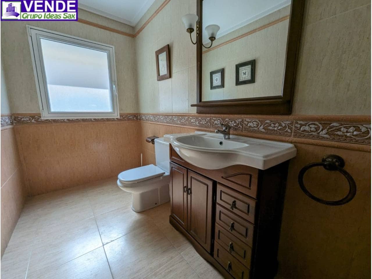 4 makuuhuone Huvila myytävänä paikassa Elda mukana uima-altaan 
autotalli - 475 000 € (Ref: 8359159)