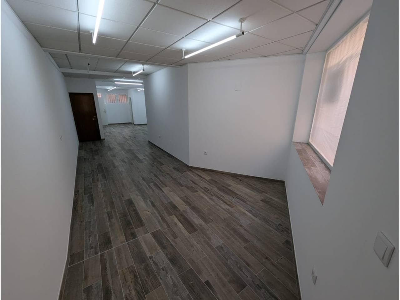 Kaupallinen vuokrattavana paikassa Sax - 500 € (Ref: 8481639)