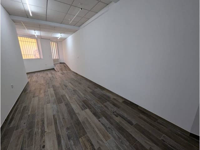 Commercieel te huur in Sax - € 500 (Ref: 8481639)