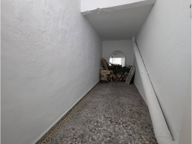 Commercieel te huur in Sax - € 500 (Ref: 8481639)