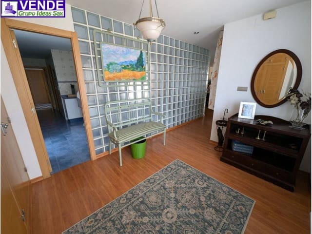 3 soverom Villa til salgs i Sax med svømmebasseng garasje - € 325 000 (Ref: 8772547)