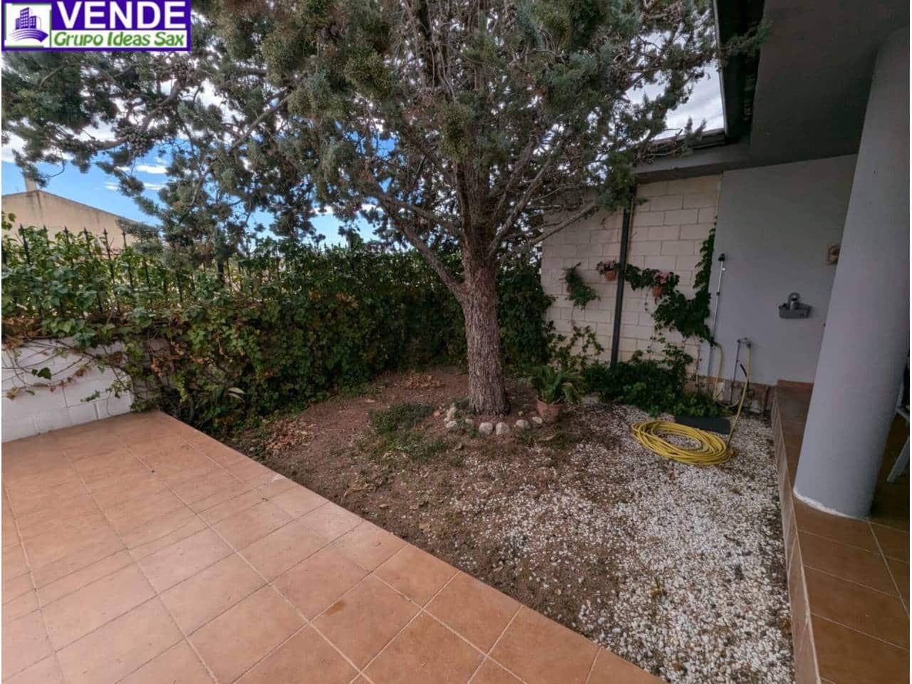 3 sypialnia Willa na sprzedaż w Sax z basenem garażem - 325 000 € (Ref: 8772547)