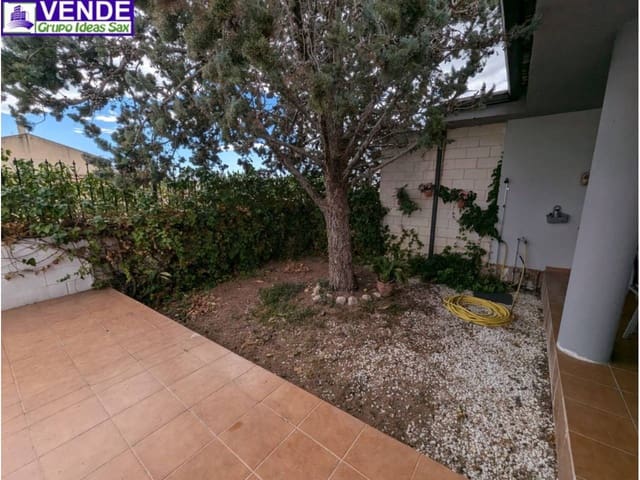 3 soverom Villa til salgs i Sax med svømmebasseng garasje - € 325 000 (Ref: 8772547)