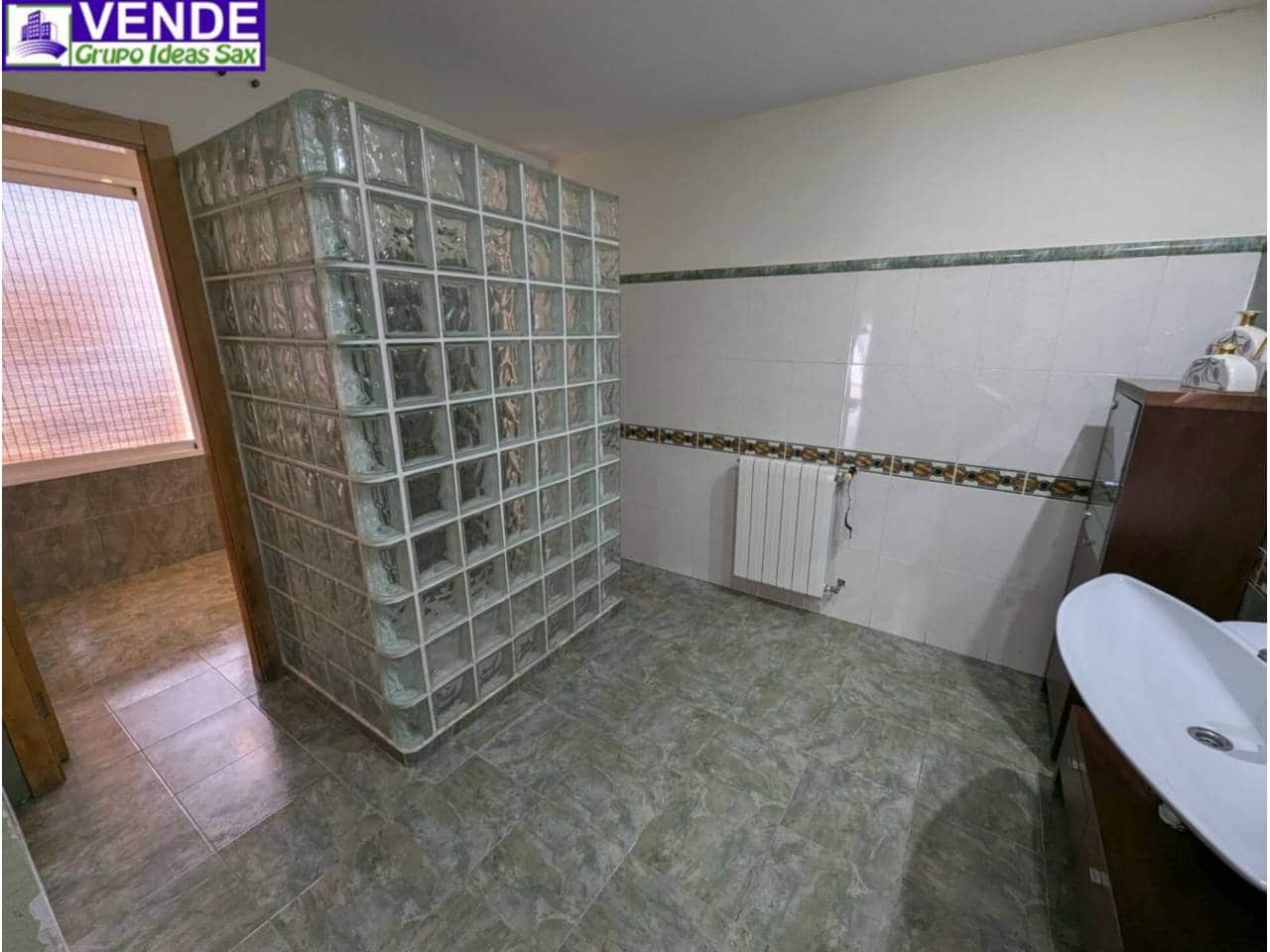 3 sypialnia Willa na sprzedaż w Sax z basenem garażem - 325 000 € (Ref: 8772547)