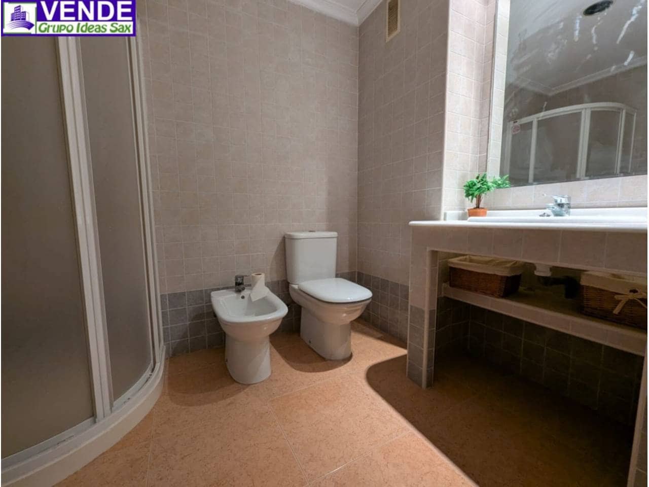 6 soverom Hus til salgs i Sax - € 250 000 (Ref: 9068432)