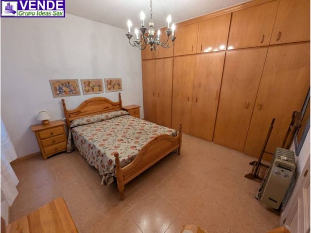 6 soverom Hus til salgs i Sax - € 250 000 (Ref: 9068432)