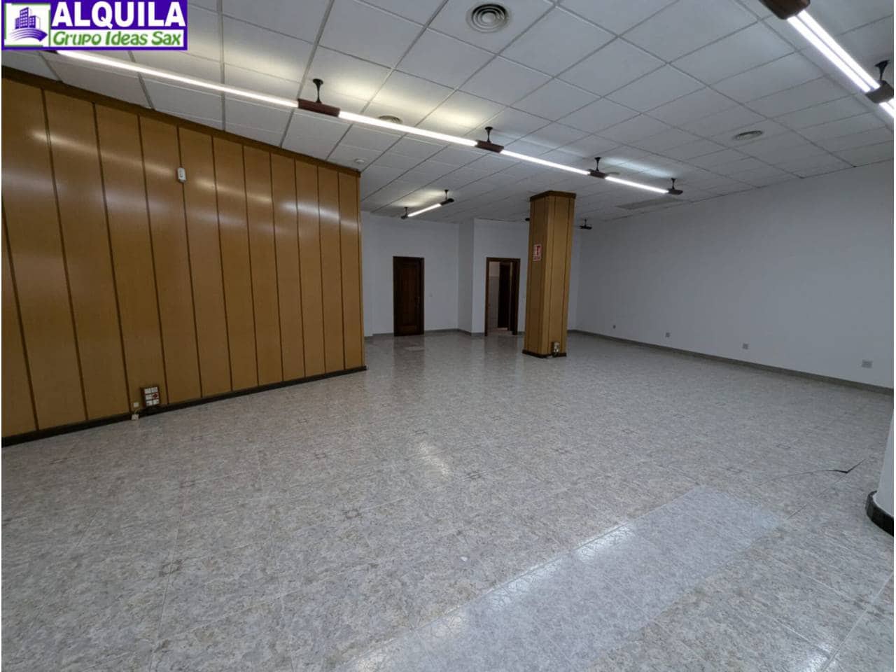 Local Commercial à vendre à Sax - 130 000 € (Ref: 9145141)