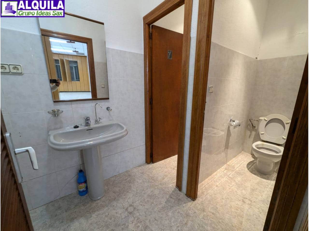 Local Commercial à vendre à Sax - 130 000 € (Ref: 9145141)