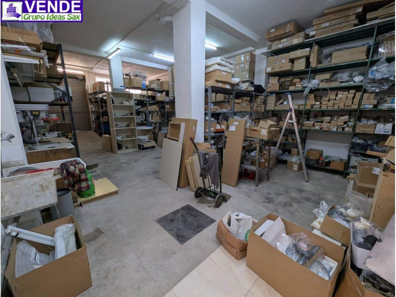 Commercial for sale in Sax with garage - € 106,000 (Ref: 9235890)