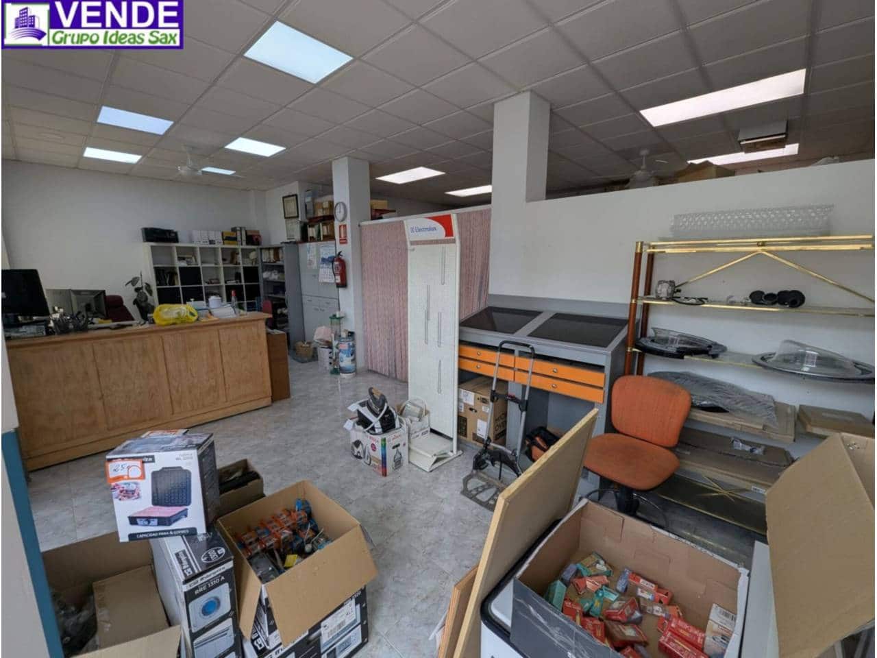 Commercial for sale in Sax with garage - € 106,000 (Ref: 9235890)