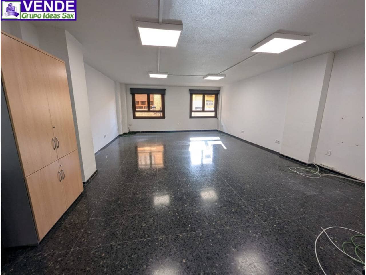 1 soverom Kommersiell til salgs i Sax - € 77 000 (Ref: 9310342)