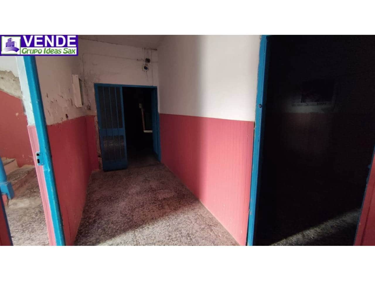 Commercial for sale in Sax with garage - € 160,000 (Ref: 9310343)