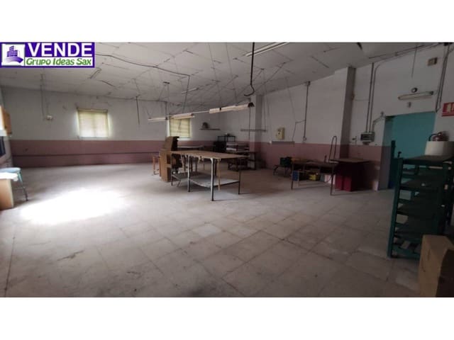 Commercial for sale in Sax with garage - € 160,000 (Ref: 9310343)