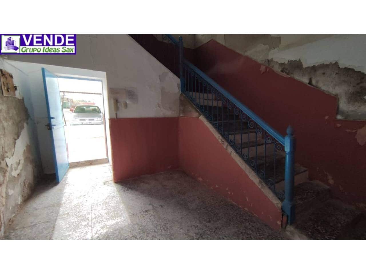 Commercial for sale in Sax with garage - € 160,000 (Ref: 9310343)