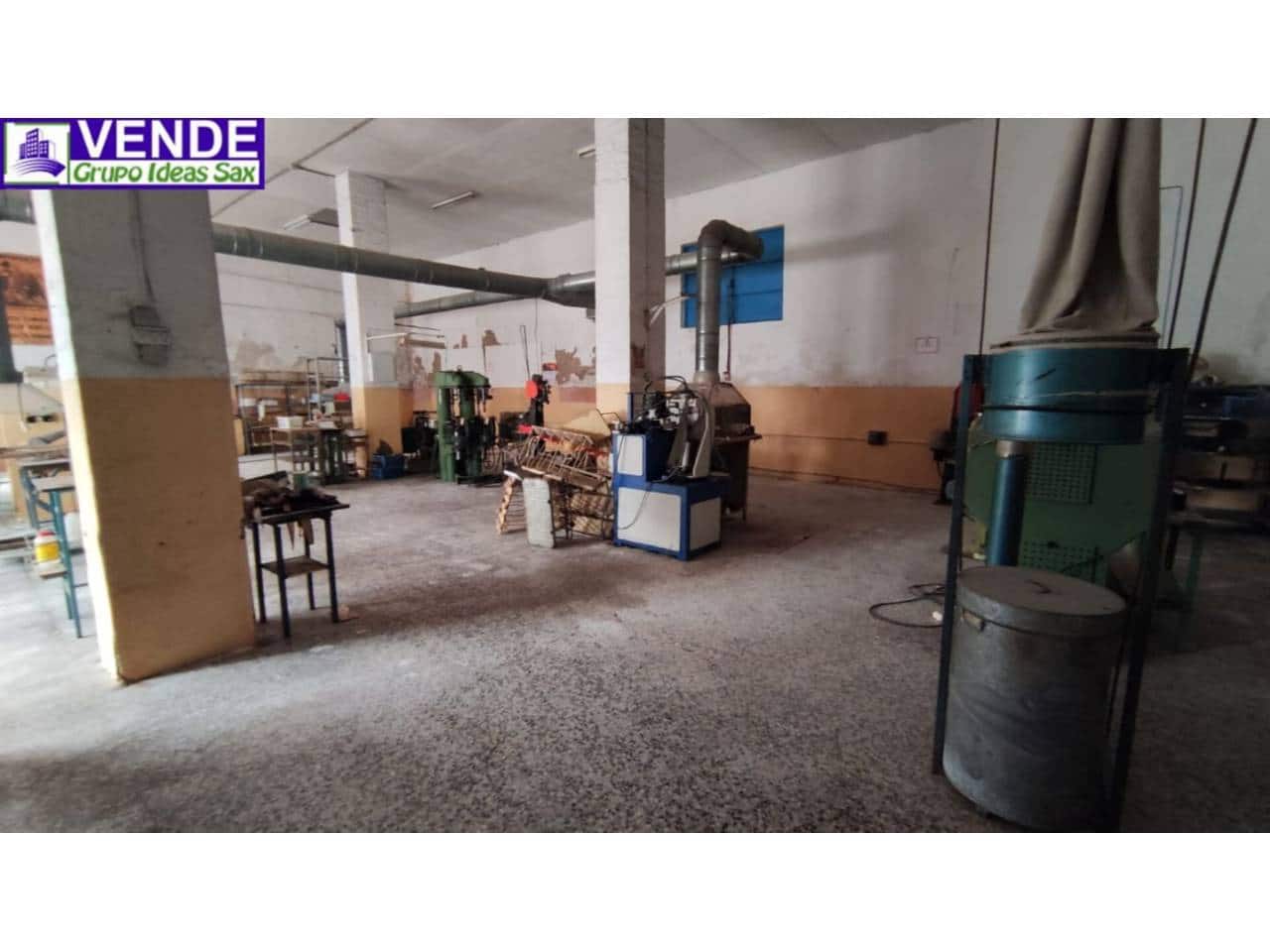 Commercial for sale in Sax with garage - € 160,000 (Ref: 9310343)