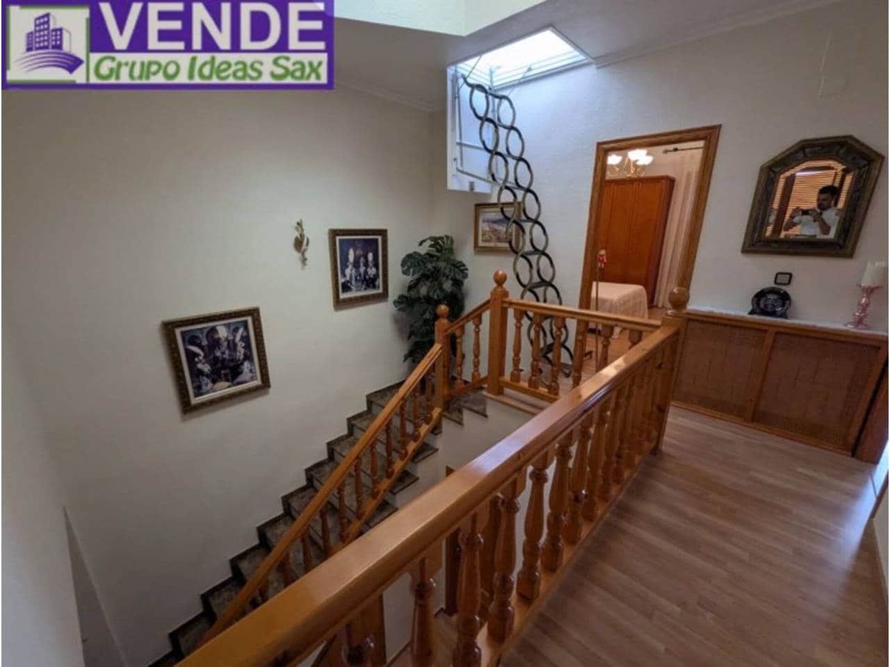 5 sovrum Radhus till salu i Sax med garage - 259 900 € (Ref: 9337489)