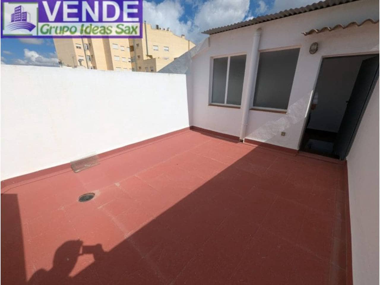 5 sovrum Radhus till salu i Sax med garage - 259 900 € (Ref: 9337489)