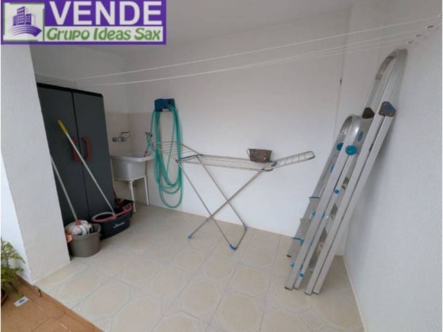 5 bedroom Terraced Villa for sale in Sax with garage - € 259,900 (Ref: 9337489)