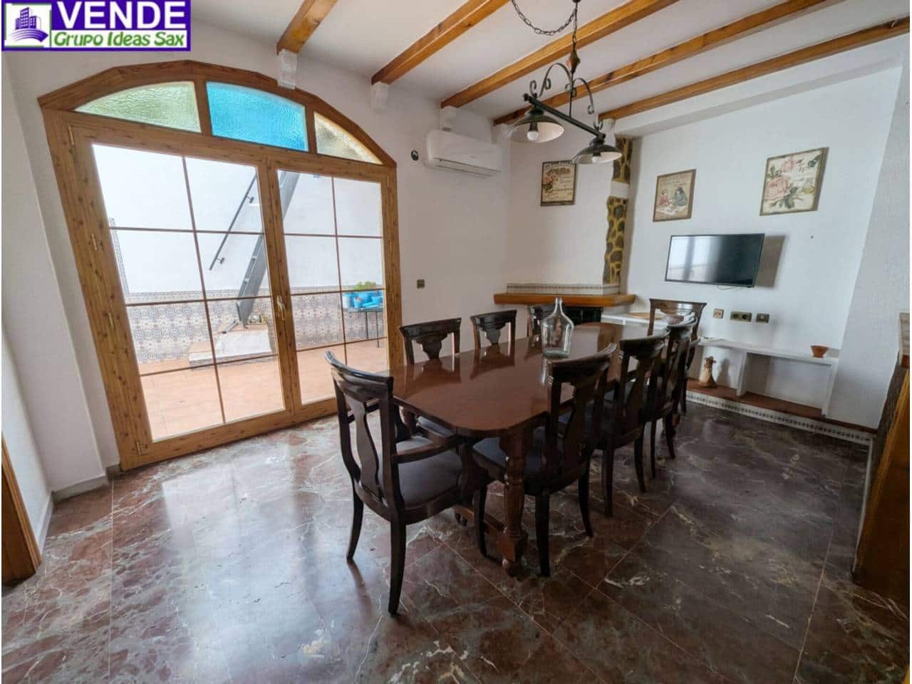 4 soveværelse Byhus til salg i Sax med garage - € 249.000 (Ref: 9371550)