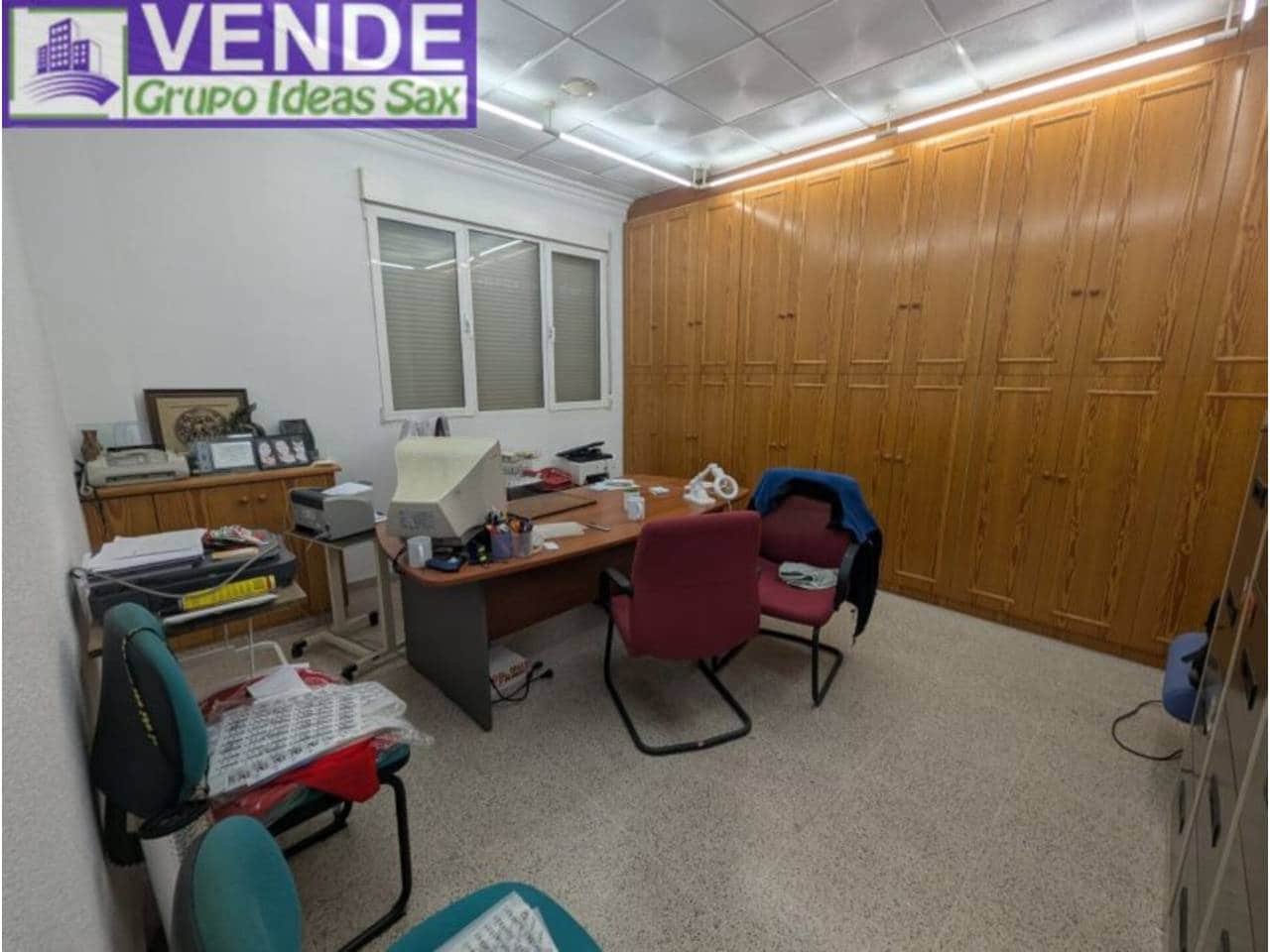 Bedrift til salgs i Sax med garasje - € 260 000 (Ref: 9394404)