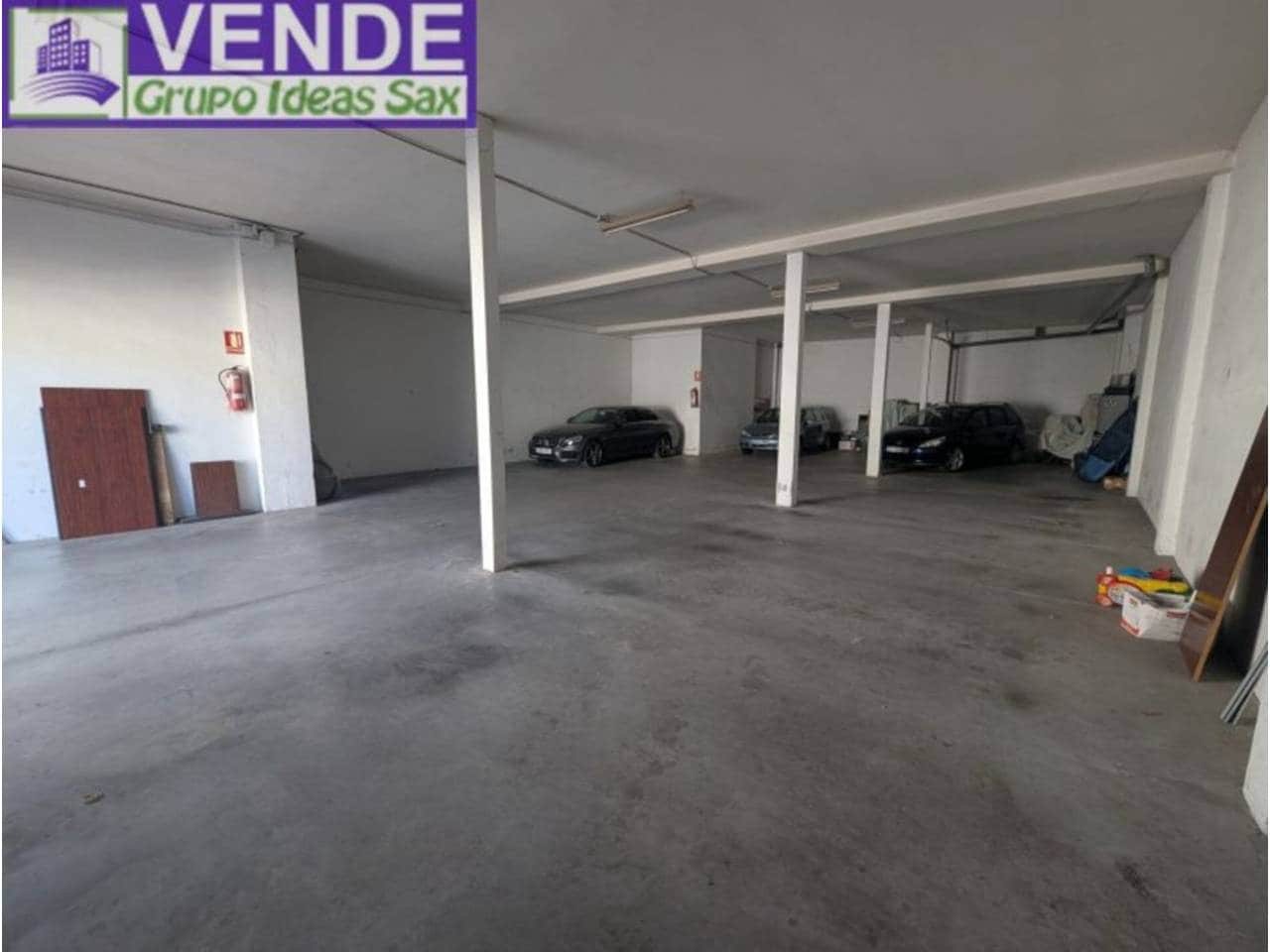 Bedrift til salgs i Sax med garasje - € 260 000 (Ref: 9394404)