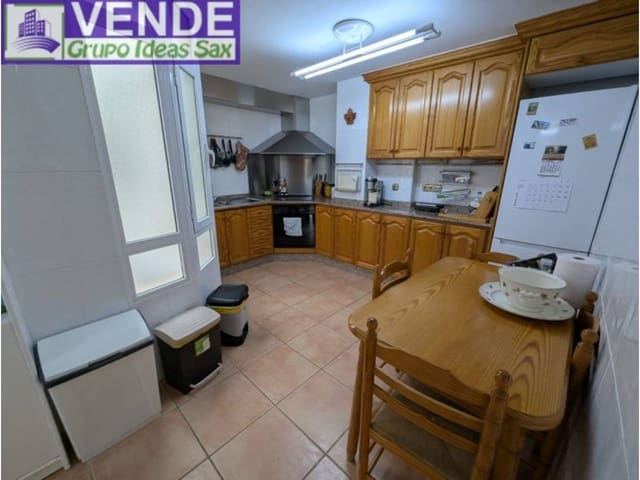 4 chambre Penthouse à vendre à Elda avec garage - 375 000 € (Ref: 9394405)