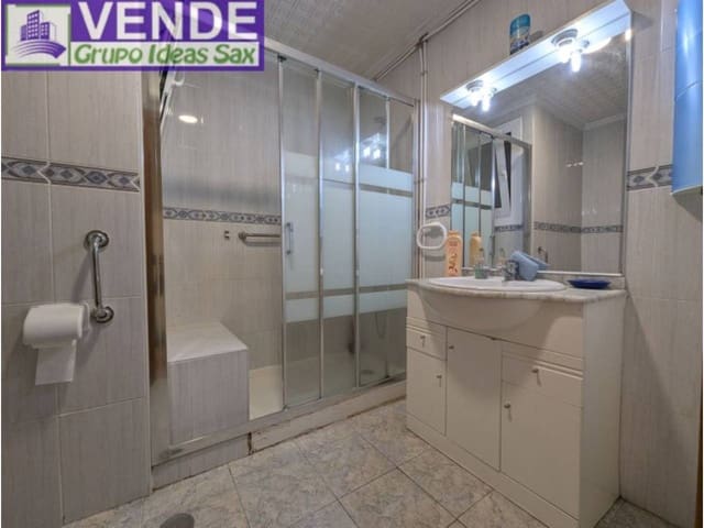 4 bedroom Flat for sale in Sax - € 76,000 (Ref: 9398036)