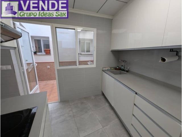 6 slaapkamer Huis te koop in Sax - € 195.000 (Ref: 9880477)