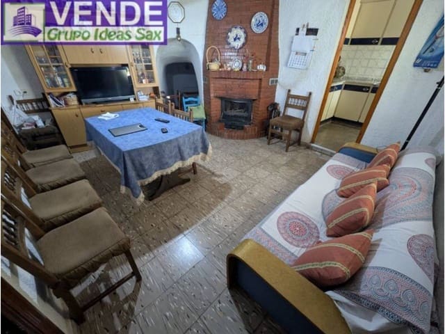 2 sypialnia Finka/Dom wiejski na sprzedaż w Sax z garażem - 119 995 € (Ref: 9912381)