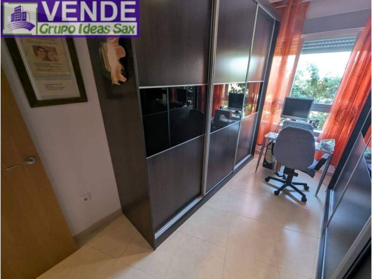 3 bedroom Flat for sale in Sax with pool garage - € 125,000 (Ref: 9926609)