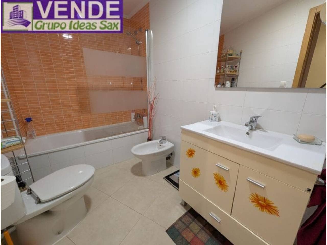 3 bedroom Flat for sale in Sax with pool garage - € 125,000 (Ref: 9926609)